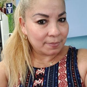 Meet your Posher, Ángela